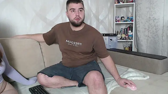 Snapshot of Pair_of_Gods_ chatting on 20, 10, 2025 Pair of Gods online show from 20, 10, 2025