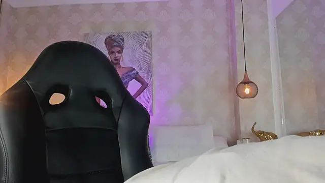 Shantall   online show from 18, 1, 2025