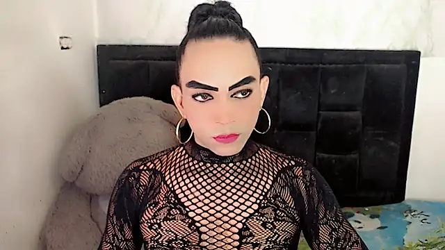 Michell Queen online show from 4, 12, 2025