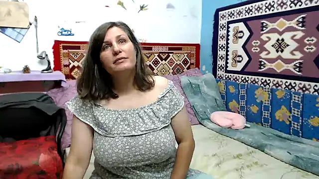 Snapshot of AdelineBlueEyes chatting on 22, 9, 2025 AdelineBlueEyes online show from 22, 9, 2025