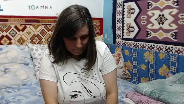 Snapshot of AdelineBlueEyes chatting on 1, 10, 2025 AdelineBlueEyes online show from 1, 10, 2025