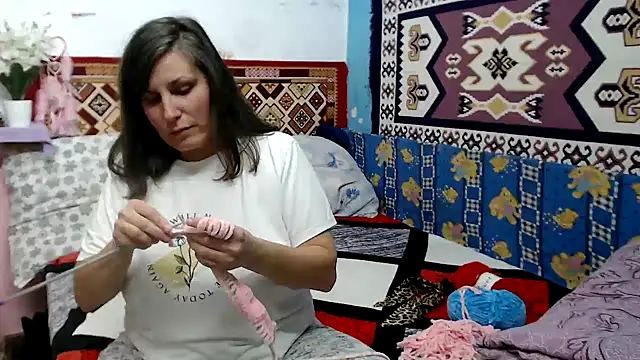 Snapshot of AdelineBlueEyes chatting on 20, 10, 2025 AdelineBlueEyes online show from 20, 10, 2025