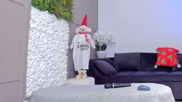 Deliciouslips online show from 16, 1, 2025