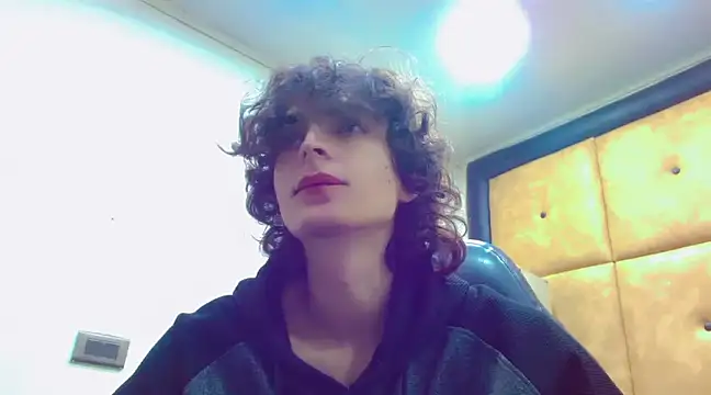 Sr BonnyEthan online show from 4, 3, 2025