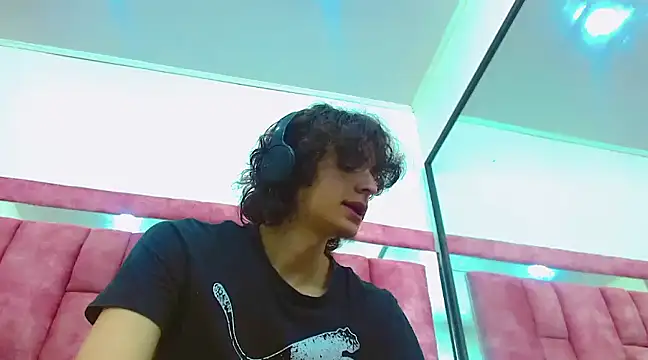 Sr BonnyEthan online show from 7, 3, 2025