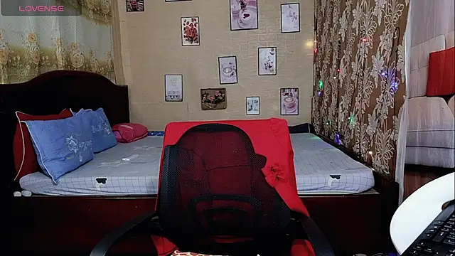 Snapshot of Lanian_99 chatting on 3, 11, 2025 Lanian 99 online show from 3, 11, 2025