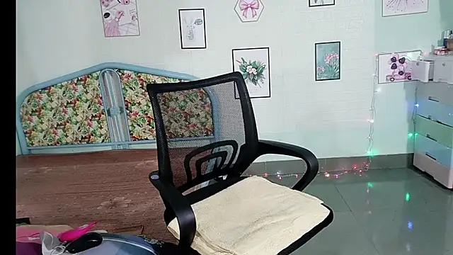 Snapshot of Lanian_99 chatting on 3, 2, 2026 Lanian 99 online show from 3, 2, 2026