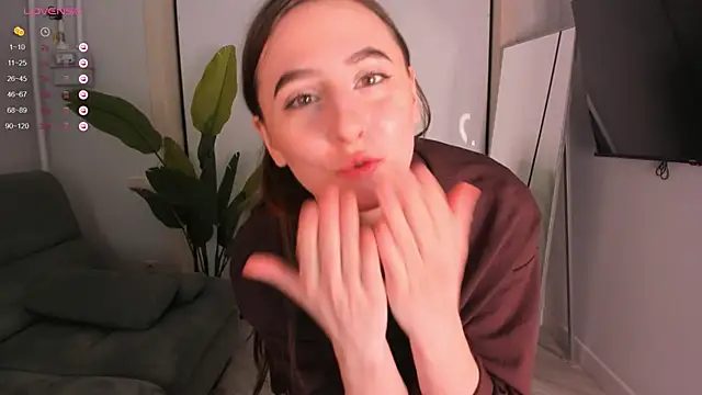 helen ramsay online show from 3, 10, 2025