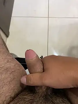 leocardenaz online show from 10, 4, 2026