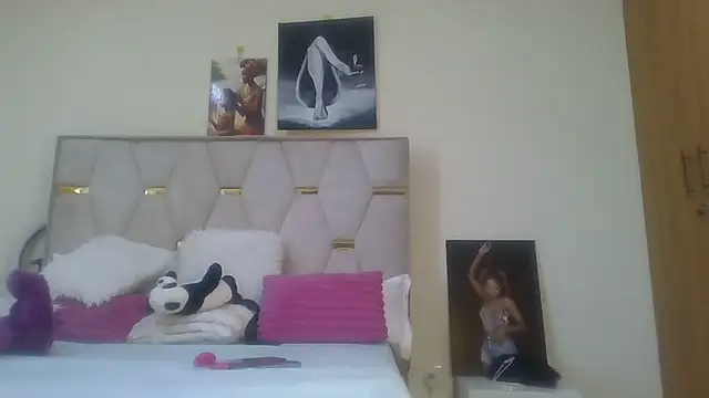 Snapshot of Fine_assie chatting on 19, 3, 2025 Fine assie online show from 19, 3, 2025