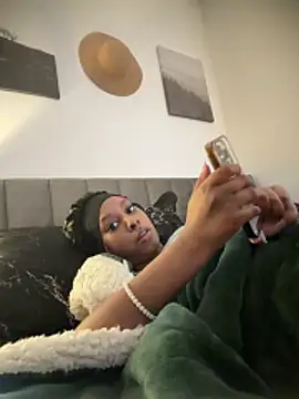 Your Paris online show from 6, 2, 2026