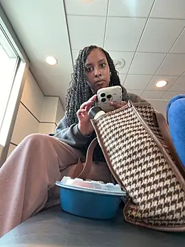 Your Paris online show from 11, 4, 2026