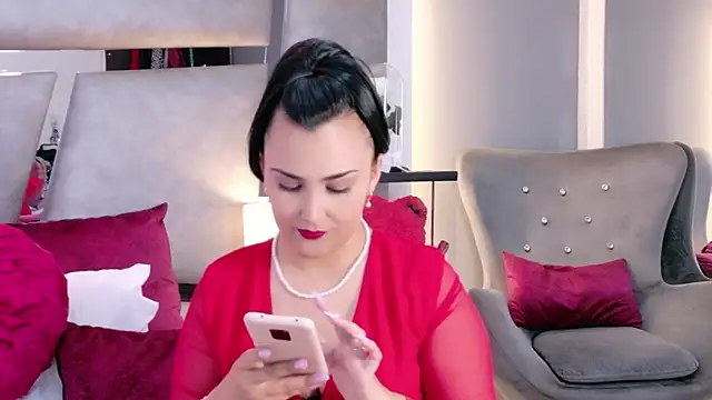 Evangeline Taylorr online show from 30, 5, 2026