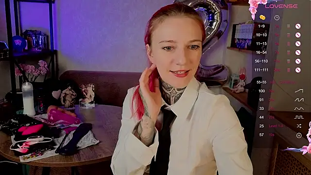 Roxy      online show from 19, 10, 2025