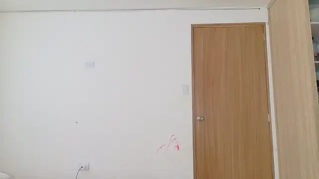 Snapshot of california_0 chatting on 13, 9, 2025 california 0 online show from 13, 9, 2025