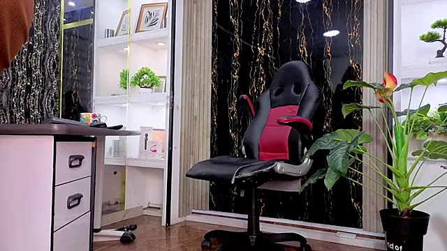 MissEscarleth online show from 27, 3, 2026