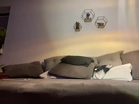 Snapshot of deskriptive chatting on 11, 4, 2026 deskriptive online show from 11, 4, 2026