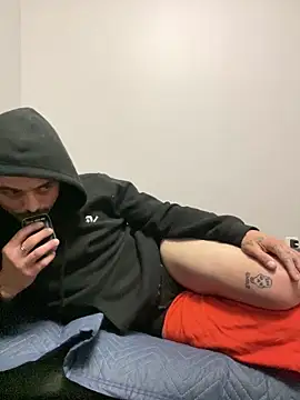 JustTylerr online show from 4, 6, 2026