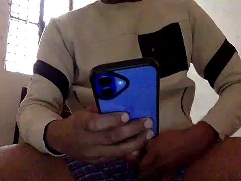 Snapshot of yadavindra85 chatting on 18, 1, 2026 yadavindra85 online show from 18, 1, 2026