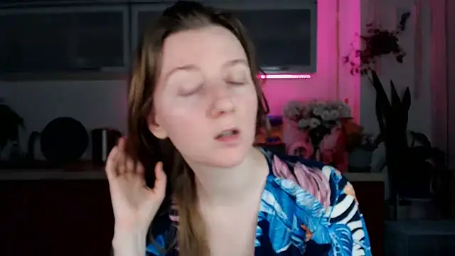 Elly Helly online show from 27, 2, 2025