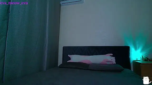 Meow Eva Meow online show from 30, 4, 2026