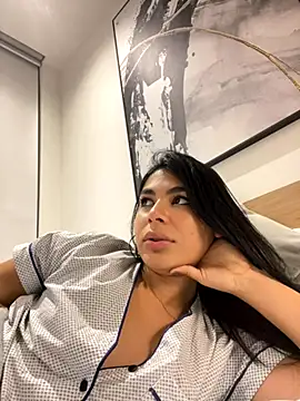 IsabelleFoxx  online show from 12, 11, 2025