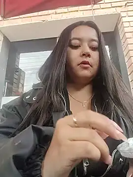 Snapshot of Cristal__04 chatting on 13, 7, 2026 Cristal 04 online show from 13, 7, 2026