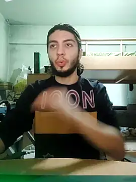 Snapshot of kleineid77 chatting on 12, 12, 2024 kleineid77 online show from 12, 12, 2024