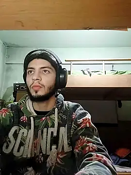 Snapshot of kleineid77 chatting on 29, 12, 2024 kleineid77 online show from 29, 12, 2024