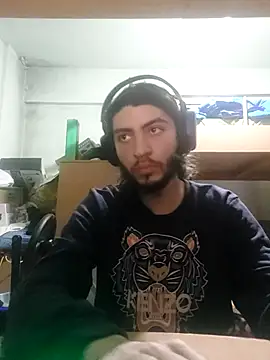 Snapshot of kleineid77 chatting on 15, 2, 2025 kleineid77 online show from 15, 2, 2025