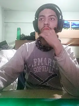 Snapshot of kleineid77 chatting on 22, 2, 2025 kleineid77 online show from 22, 2, 2025