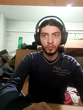 Snapshot of kleineid77 chatting on 4, 3, 2025 kleineid77 online show from 4, 3, 2025