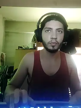 Snapshot of kleineid77 chatting on 19, 9, 2025 kleineid77 online show from 19, 9, 2025