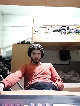 Snapshot of kleineid77 chatting on 5, 1, 2026 kleineid77 online show from 5, 1, 2026