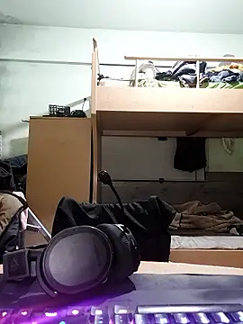 Snapshot of kleineid77 chatting on 8, 1, 2026 kleineid77 online show from 8, 1, 2026