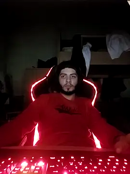 Snapshot of kleineid77 chatting on 1, 2, 2026 kleineid77 online show from 1, 2, 2026