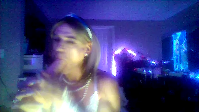 Snapshot of JessicaFitney chatting on 13, 9, 2025 JessicaFitney online show from 13, 9, 2025