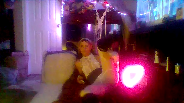 Snapshot of JessicaFitney chatting on 28, 9, 2025 JessicaFitney online show from 28, 9, 2025
