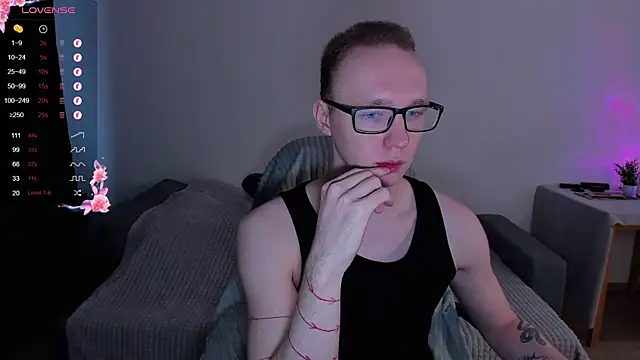 Alex silents online show from 7, 11, 2025