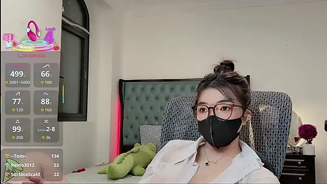 Berrysweet 68 online show from 13, 11, 2025