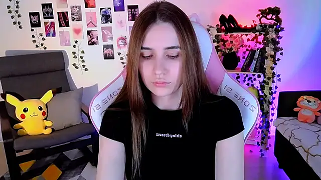 AliceCharmy online show from 10, 12, 2024