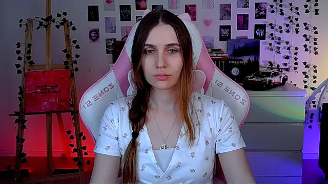 AliceCharmy online show from 9, 9, 2025