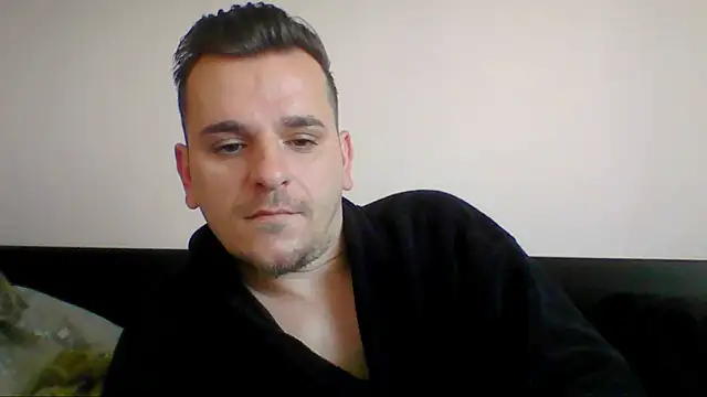 Snapshot of Huge_cock22cm chatting on 19, 4, 2026 Huge cock22cm online show from 19, 4, 2026