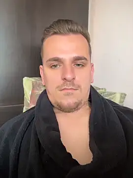 Snapshot of Huge_cock22cm chatting on 23, 4, 2026 Huge cock22cm online show from 23, 4, 2026