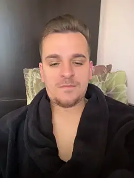 Snapshot of Huge_cock22cm chatting on 24, 4, 2026 Huge cock22cm online show from 24, 4, 2026