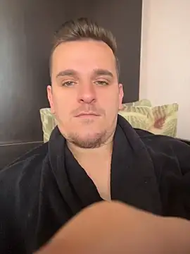 Snapshot of Huge_cock22cm chatting on 29, 4, 2026 Huge cock22cm online show from 29, 4, 2026