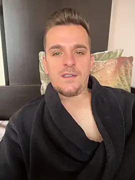 Snapshot of Huge_cock22cm chatting on 30, 4, 2026 Huge cock22cm online show from 30, 4, 2026