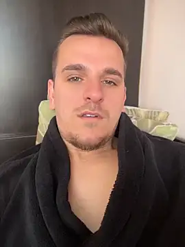 Snapshot of Huge_cock22cm chatting on 1, 5, 2026 Huge cock22cm online show from 1, 5, 2026