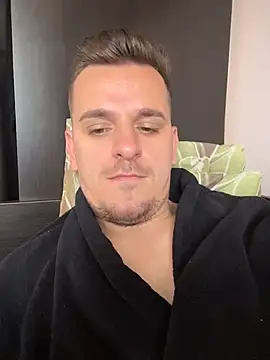 Snapshot of Huge_cock22cm chatting on 31, 5, 2026 Huge cock22cm online show from 31, 5, 2026