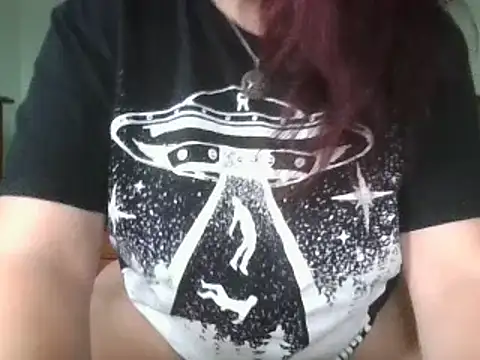 MissKisu online show from 13, 10, 2025